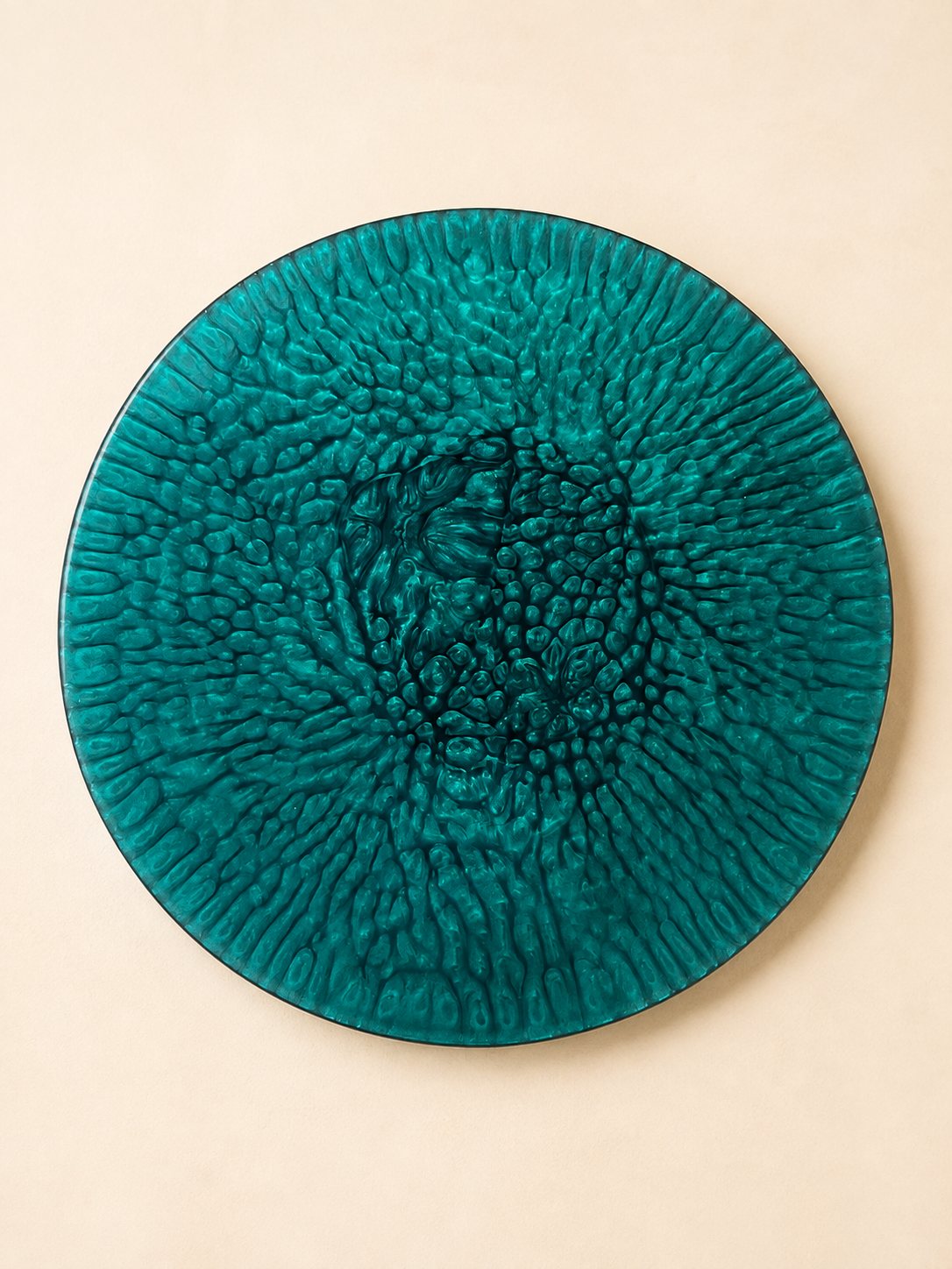 Lazy Susan MARA de resina verde azulado con textura